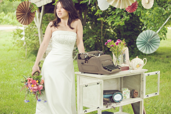 Modern Vintage Wedding_Chris and Adrienne Scott_002