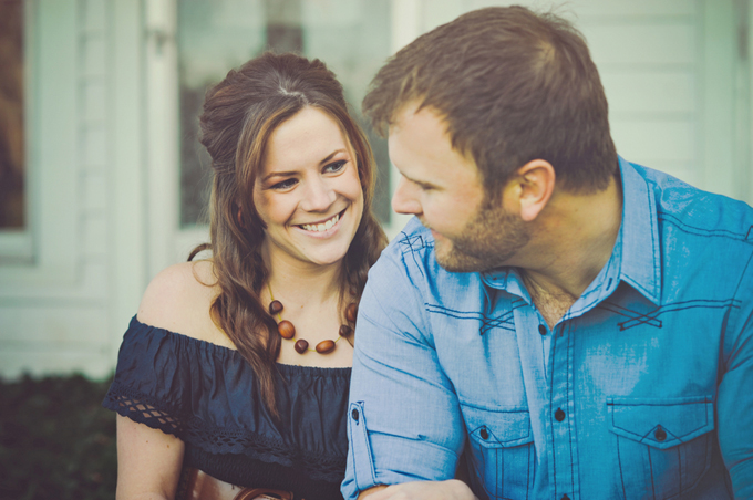 Rustic Engage_Jessie Holloway Photography_004