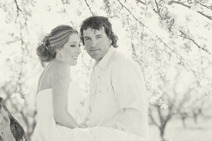 apple orchard engagement | Elizabeth Ann Photography-07