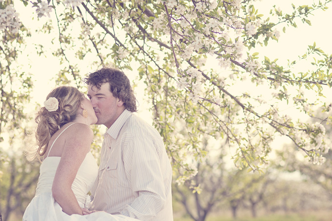 apple orchard engagement | Elizabeth Ann Photography-13