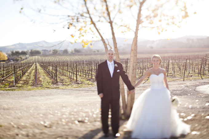 winter vineyard wedding | Danielle Capito Photography-07