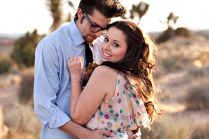 Photo Fridays | A Colorful Desert Engagement | Glamour & Grace