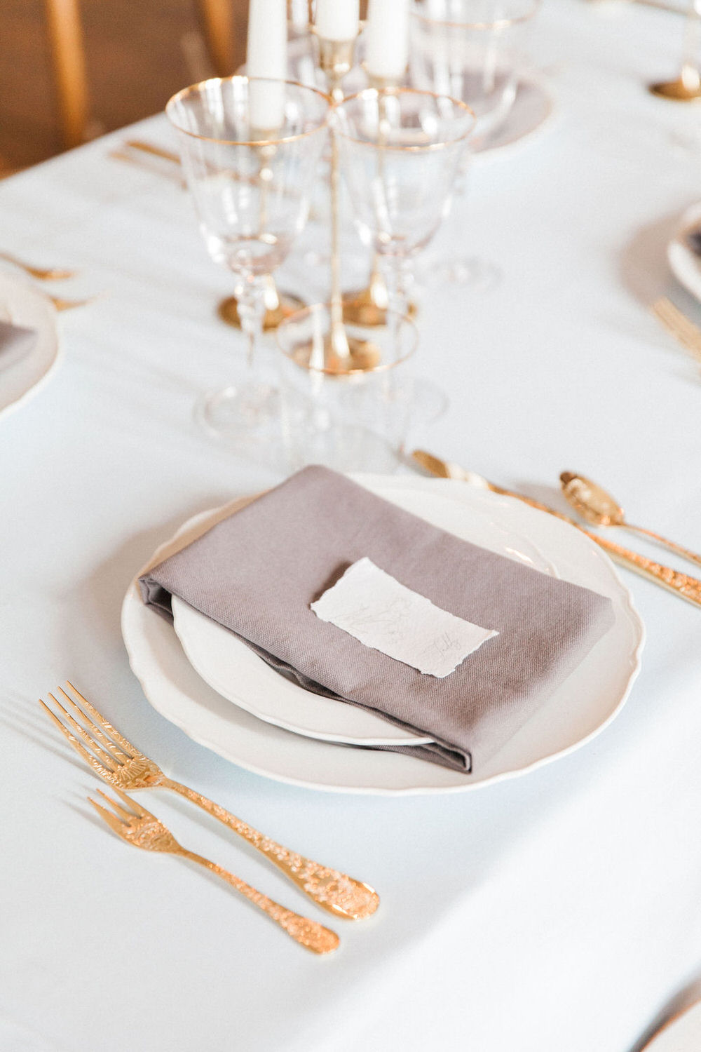 Pastel Estate Wedding Ideas | Glamour & Grace